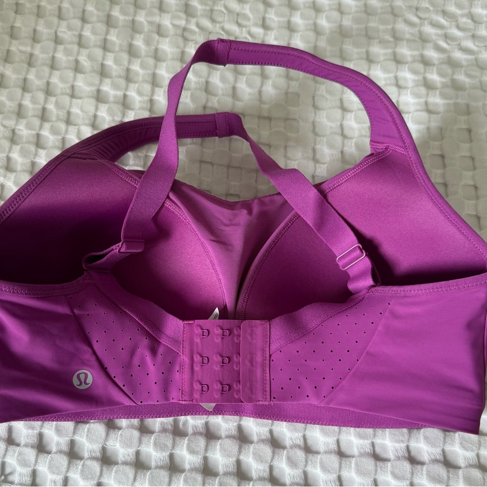 25. Lululemon Women's Purple Sports Bra - Picture 2 of 4